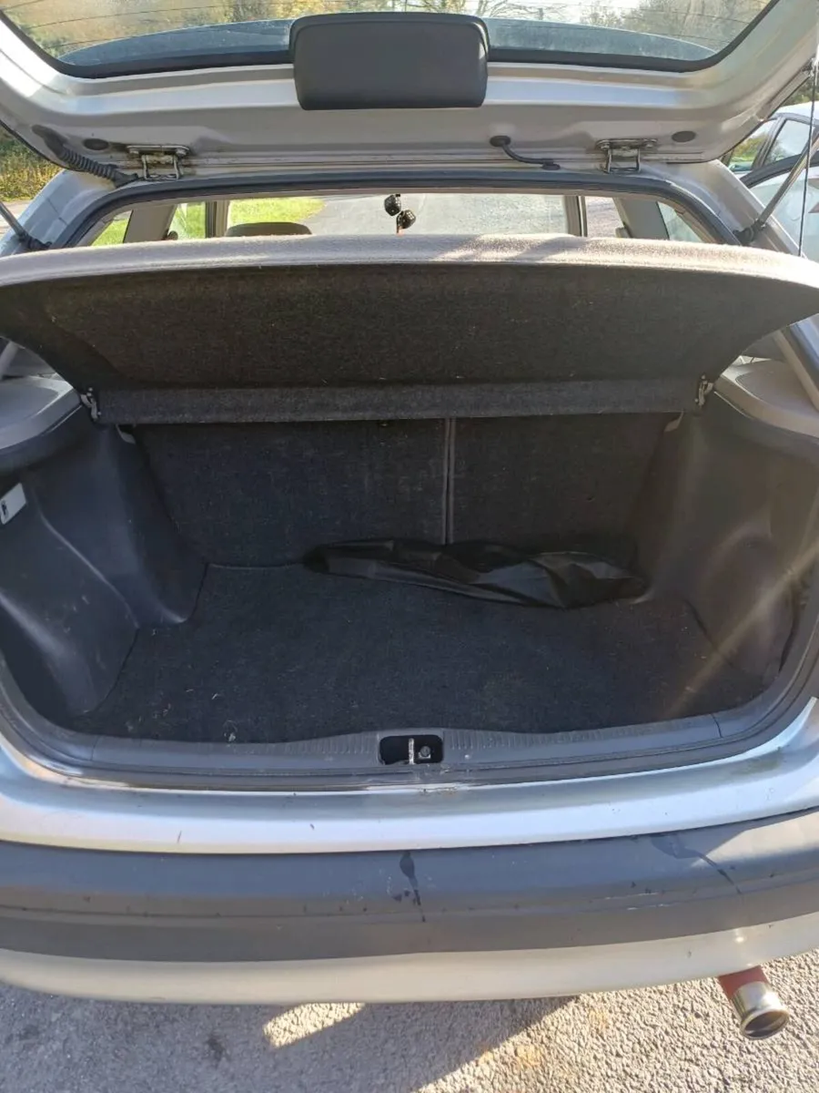 1998 Toyota Corolla - Image 3