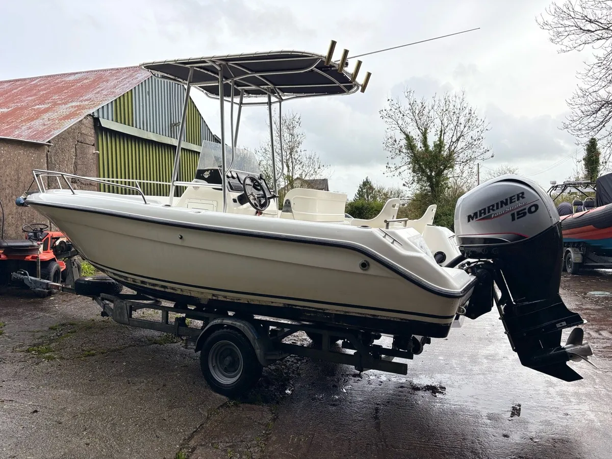 Century 2000 Boat for sale - Image 3