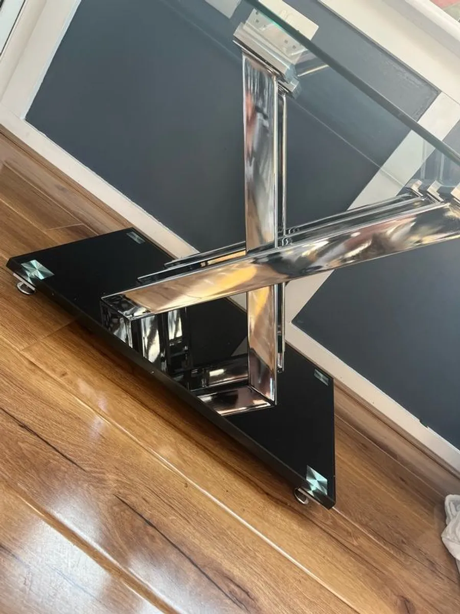 Glass  table - Image 2