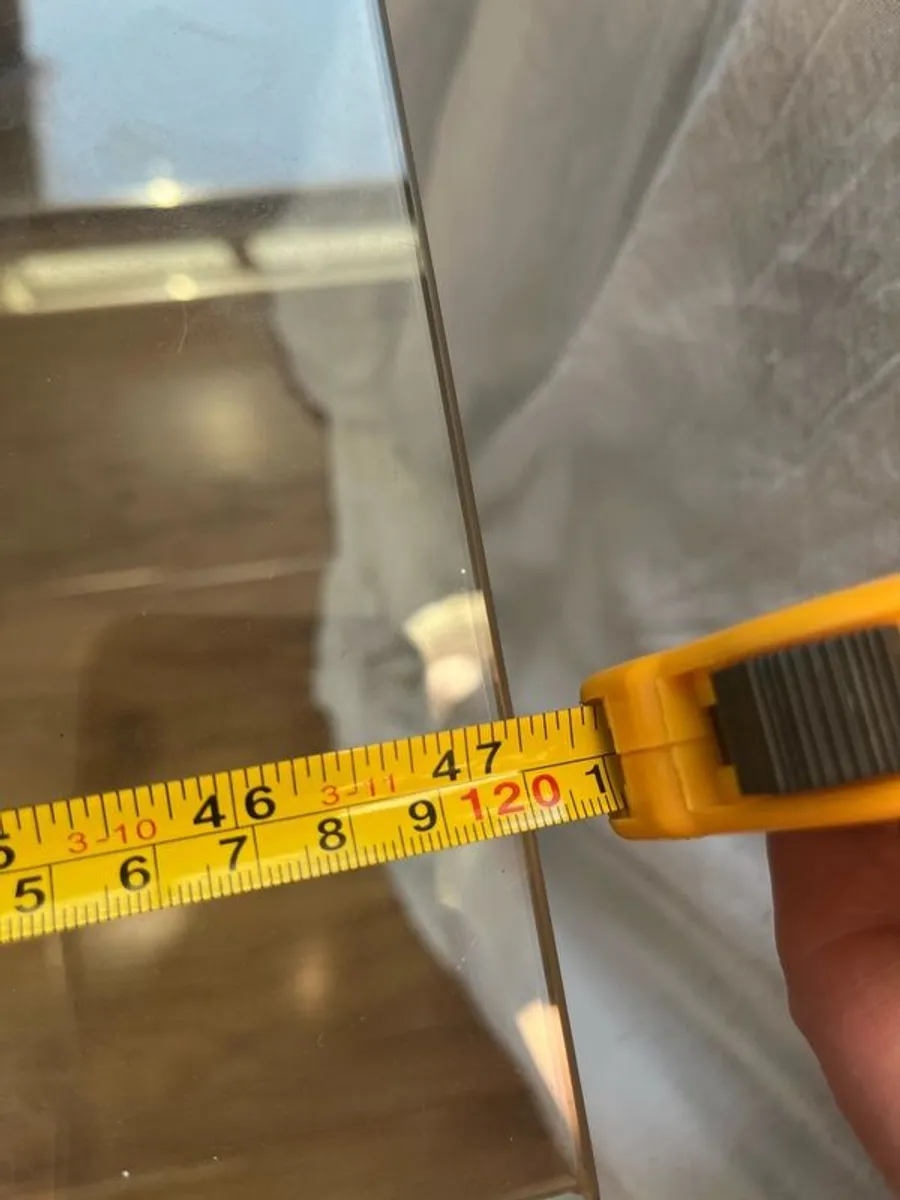 Glass  table - Image 3