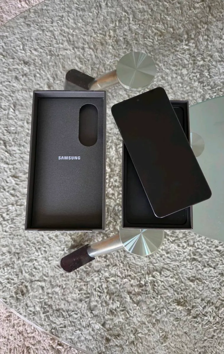 Samsung Galaxy S26 5G 256GB IRISH - Image 4