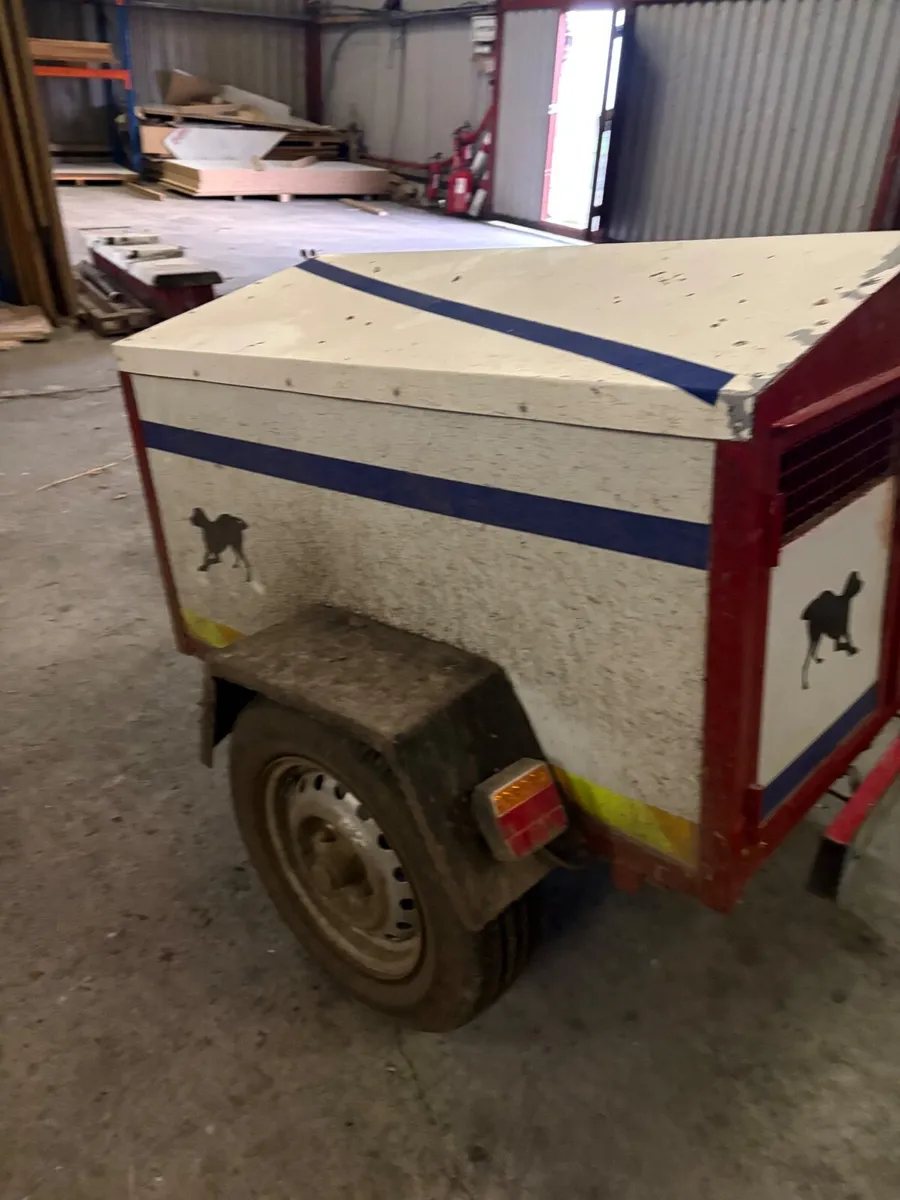 Dog trailer - Image 1