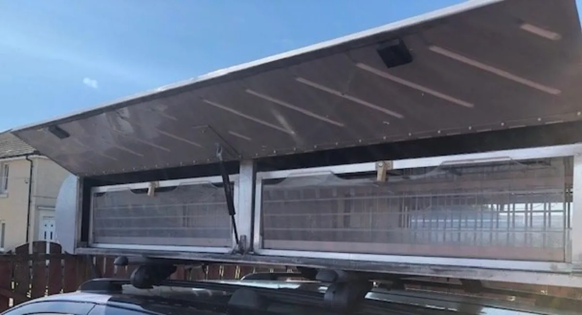 Racing Pigeons Roof Box And Crates - Image 3