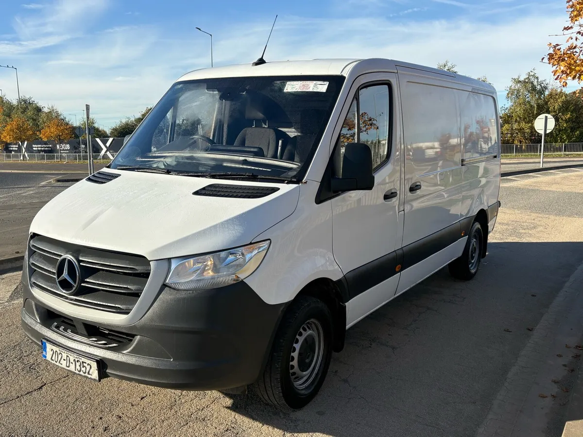 2020 Mercedes sprinter MWB Doe7/27Tax9/27 - Image 2