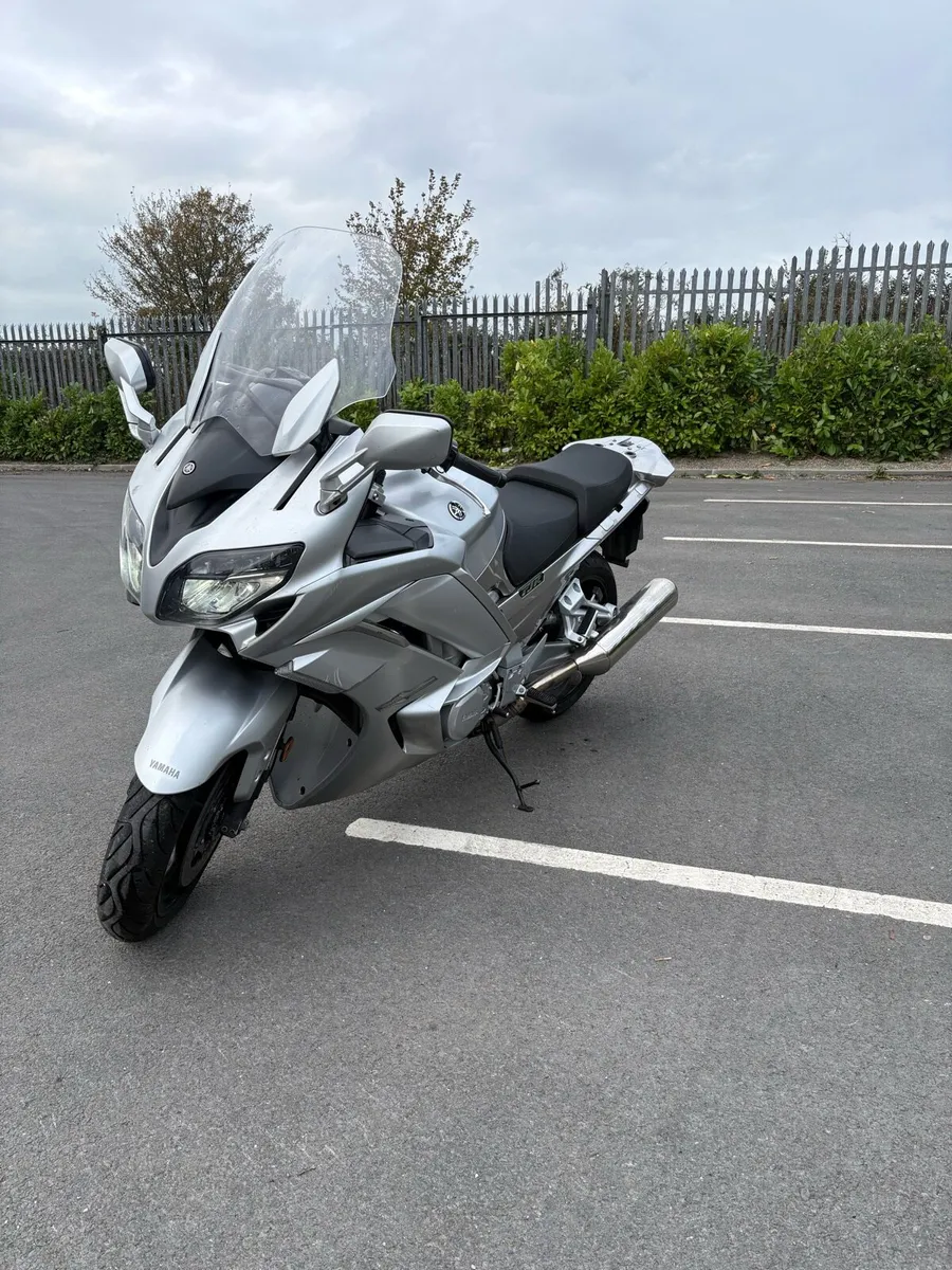 2016 yamaha FJR 1300 - Image 1