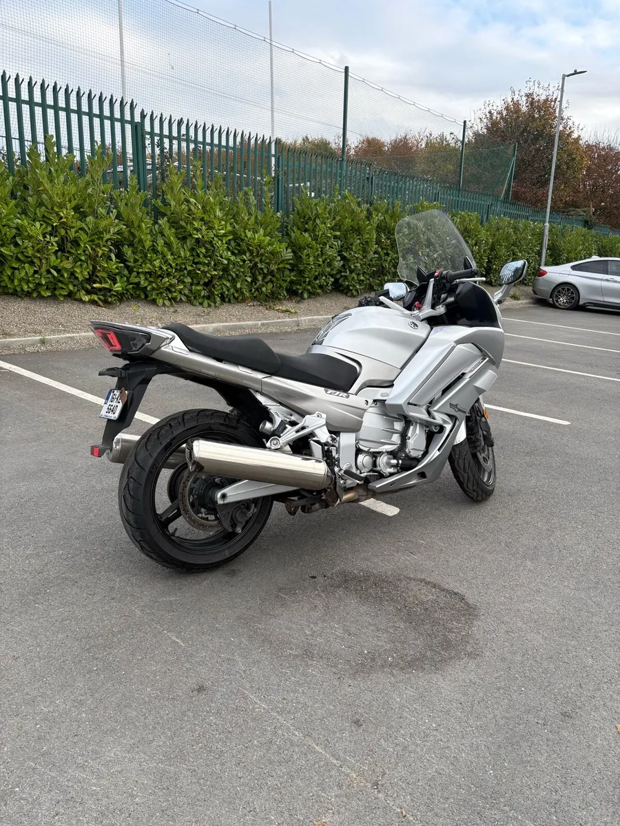 2016 yamaha FJR 1300 - Image 3