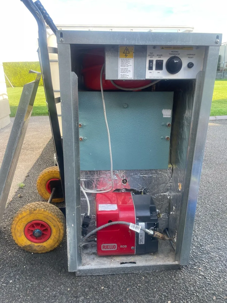 Grant vortex oil boiler - Image 1