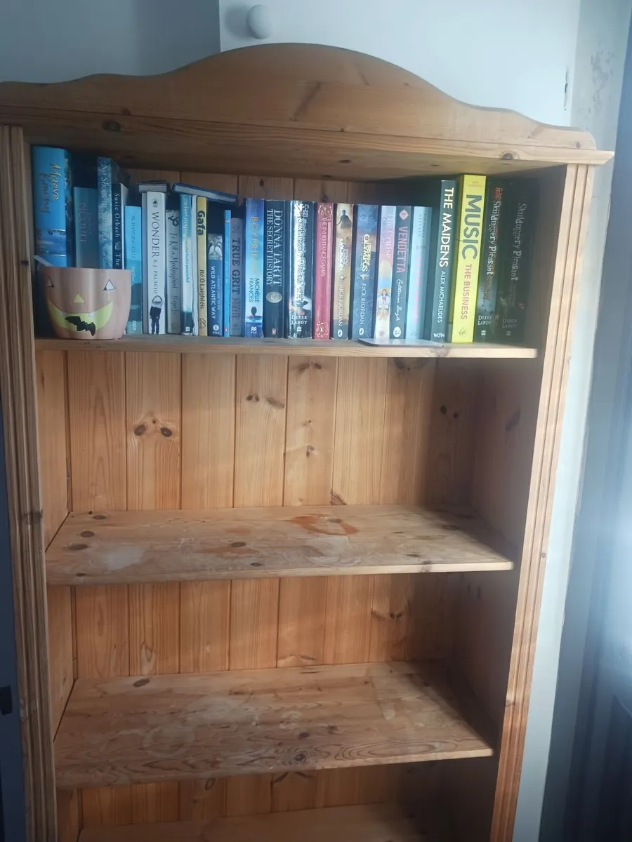 Bookshelf - Image 2