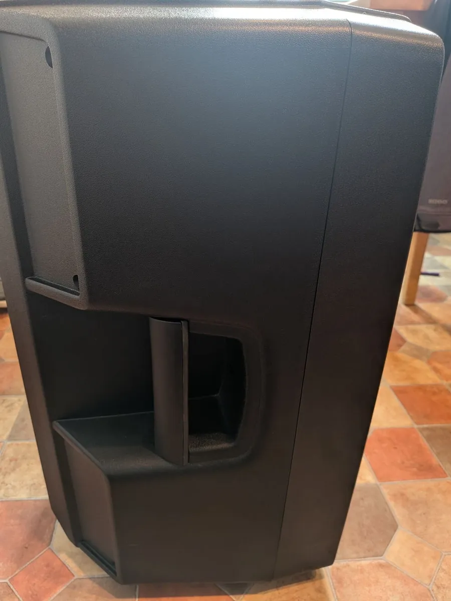 Rcf Art 712 mk 4 speaker - Image 1