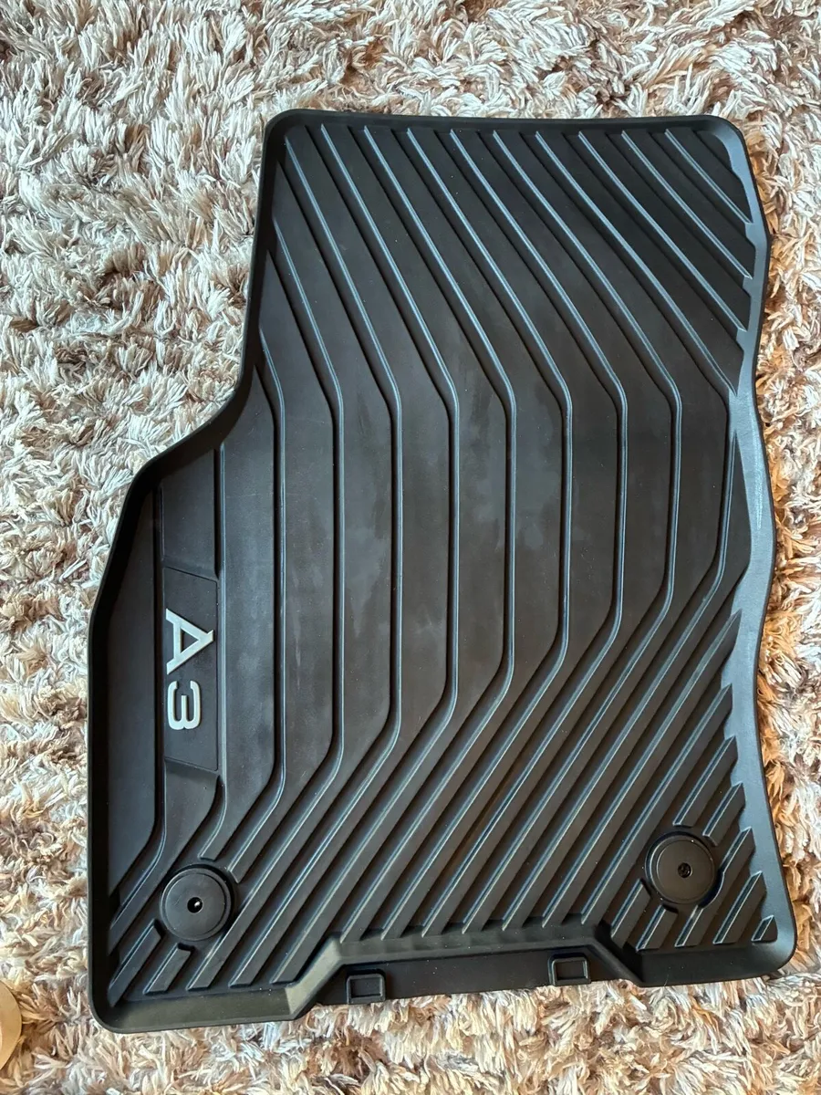 Rubber genuine Audi A3 car mats - Image 4