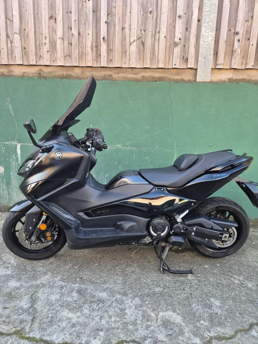 YAMAHA Tmax tech max 560 - Image 1