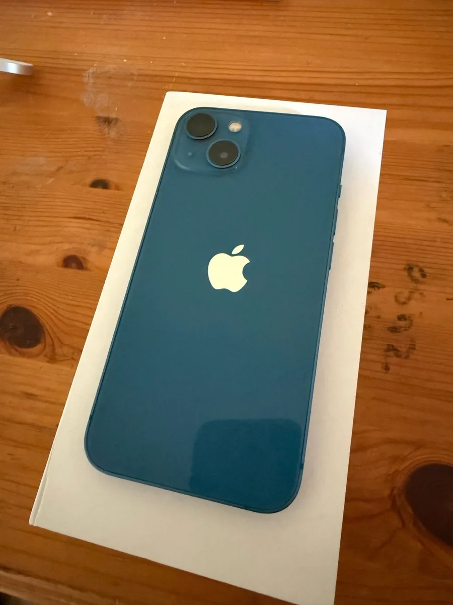 iPhone 13 - Image 1