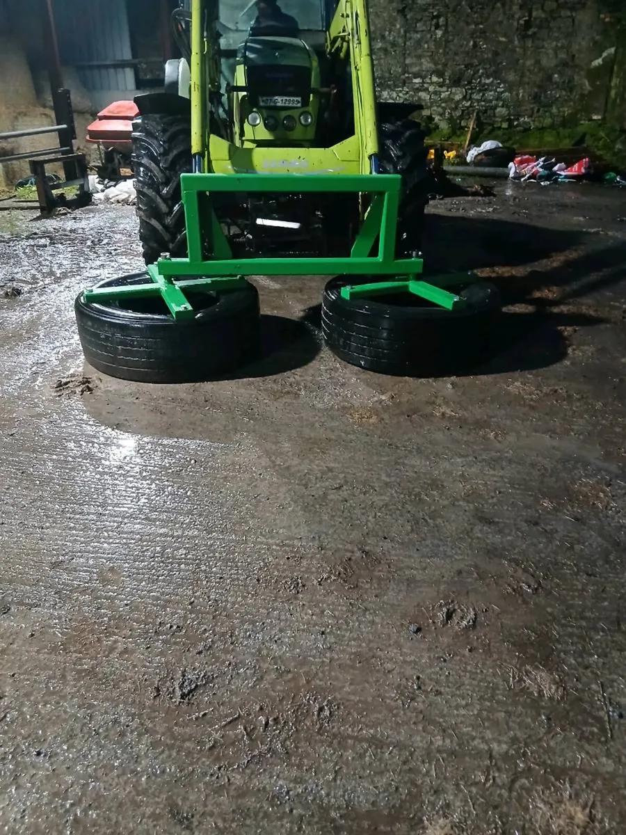 Silage pushers - Image 1