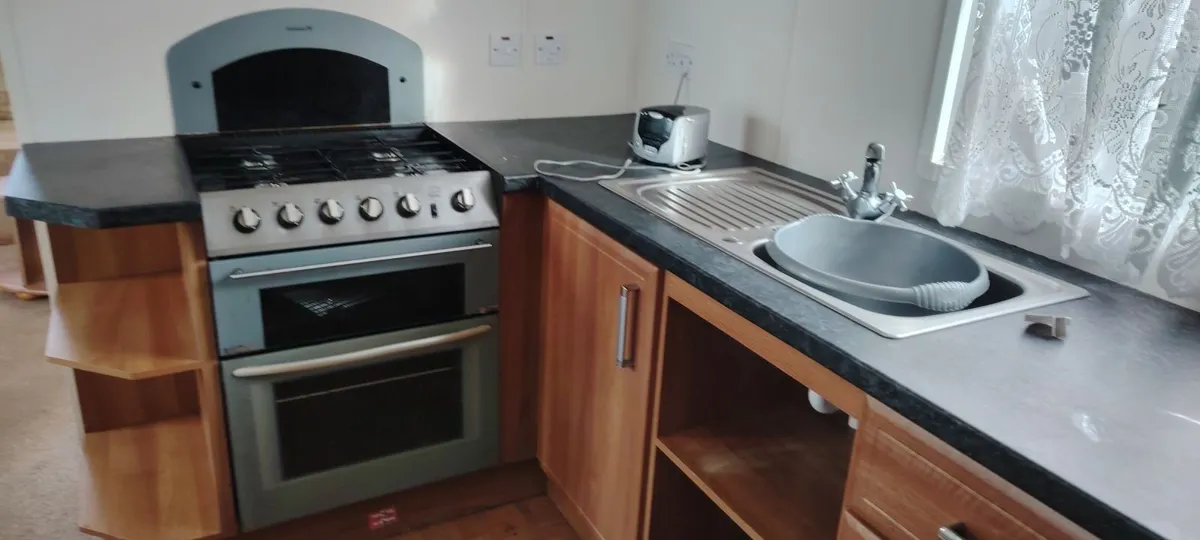 Mobile Home - Image 4