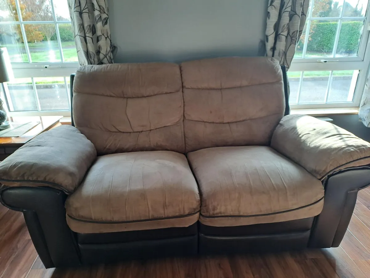 Suite of furniture - Image 3