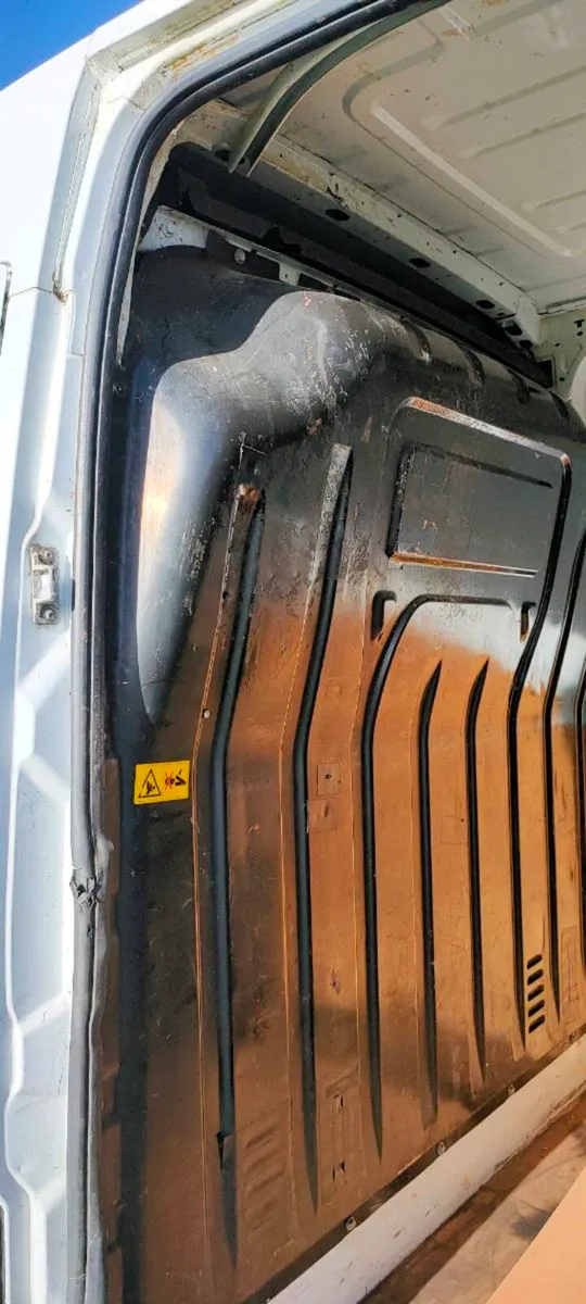 Renault master bulkhead - Image 1