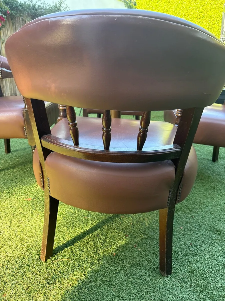 Bar table and leather chairs x4 - Image 3