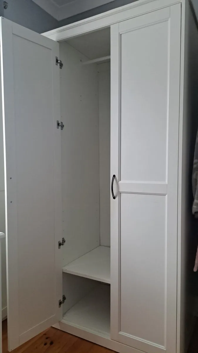 Wardrobe - Image 4