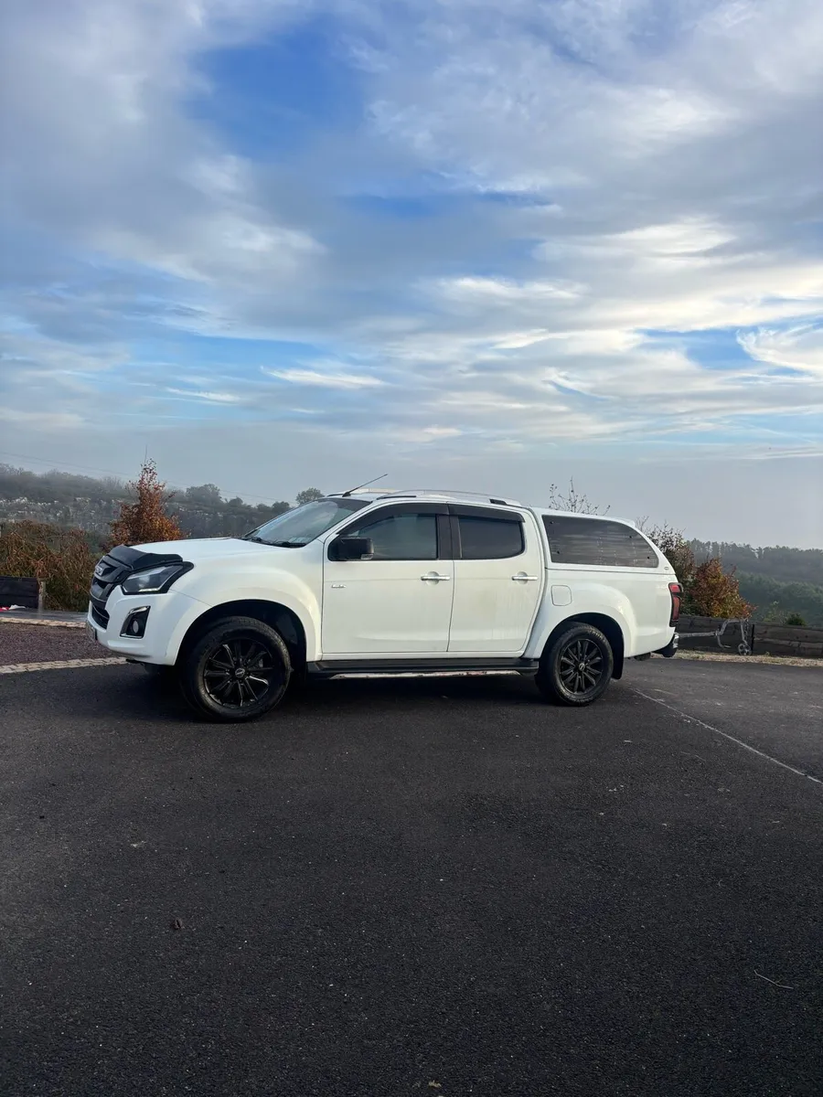 Isuzus dmax - Image 1