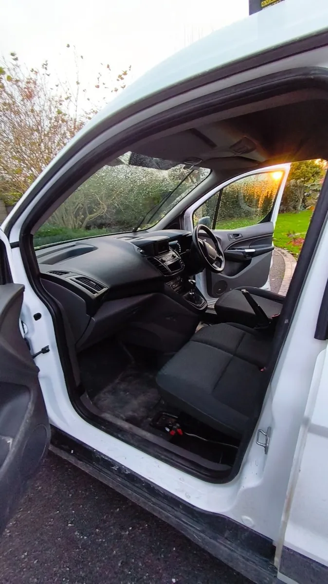 Ford Transit 2019 - Image 2