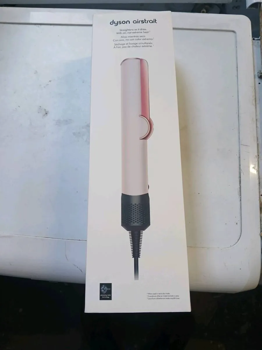 Writing
Dyson Airstrait Hair Straightener – Rose G - Image 1