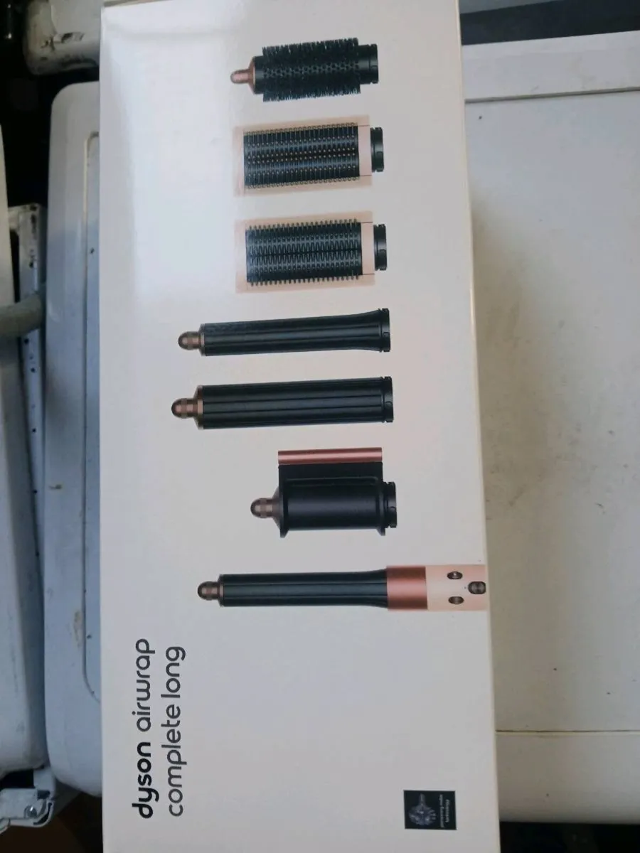 Writing
Dyson Airwrap Complete Long – Rose Gold
Br - Image 2