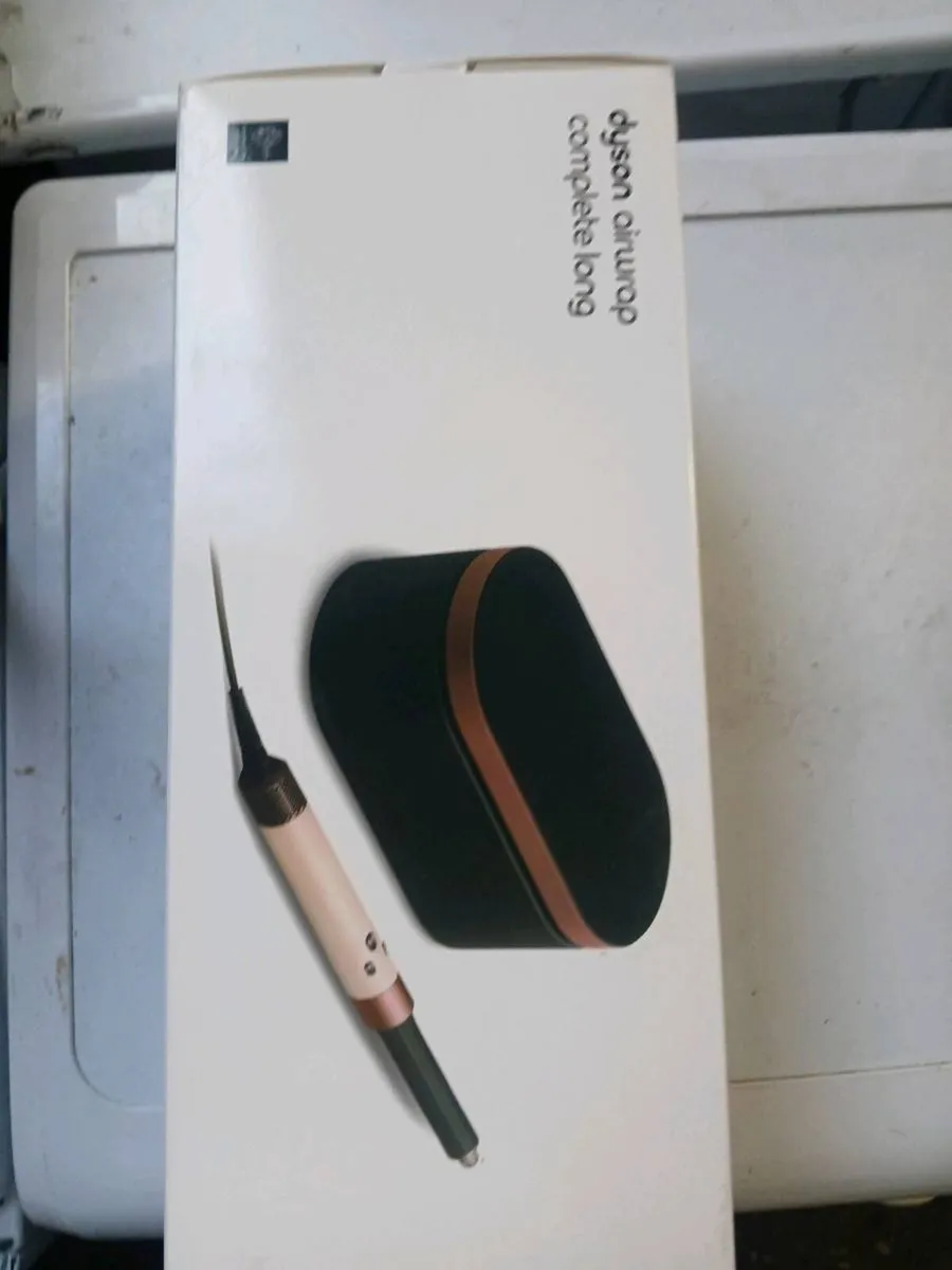 Writing
Dyson Airwrap Complete Long – Rose Gold
Br - Image 3