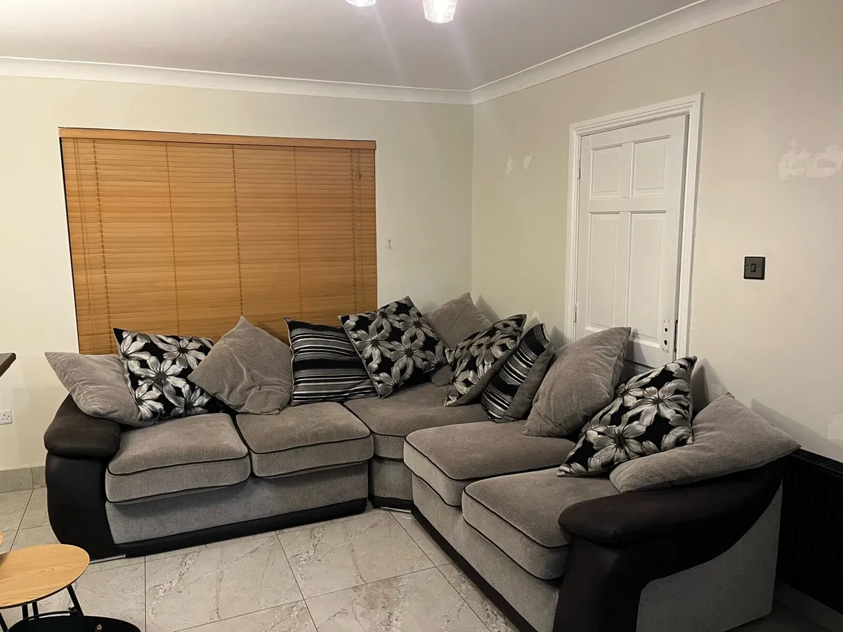 Large corner couch sofa - Image 1