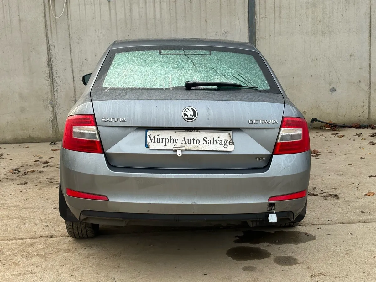 2013 Skoda Octavia parts - Image 4