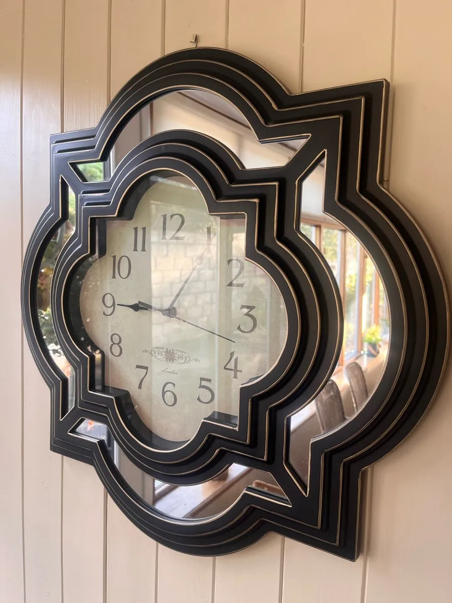 Ornate Black clock - Image 2
