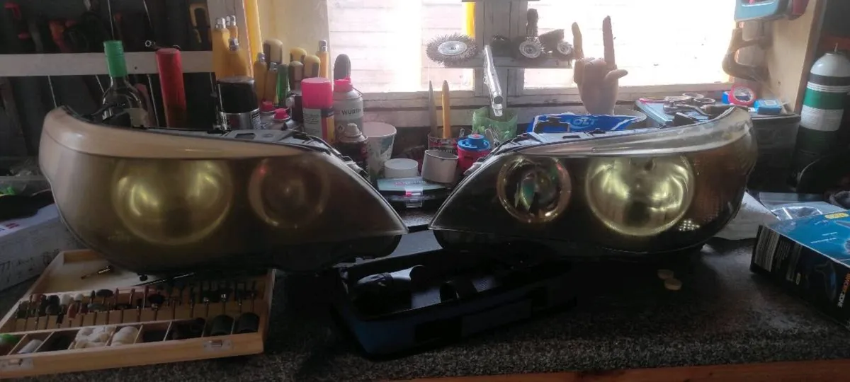 BMW E60 2006 HEADLIGHT - Image 2