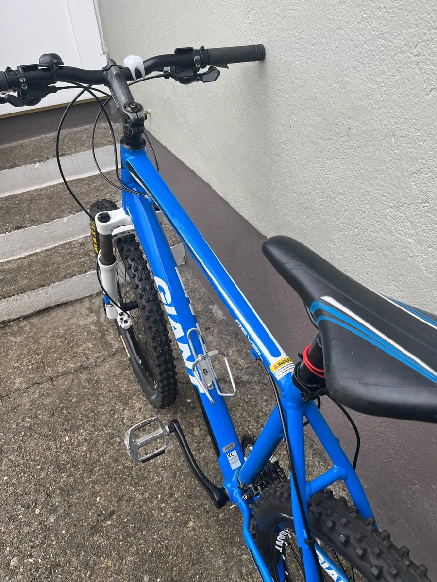 Giant Reval Mountain bike. - Image 2