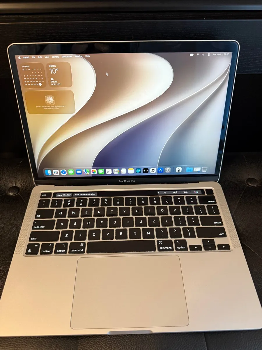 MacBook Pro 13 2020 M1 16GB/256SSD/486c - Image 1
