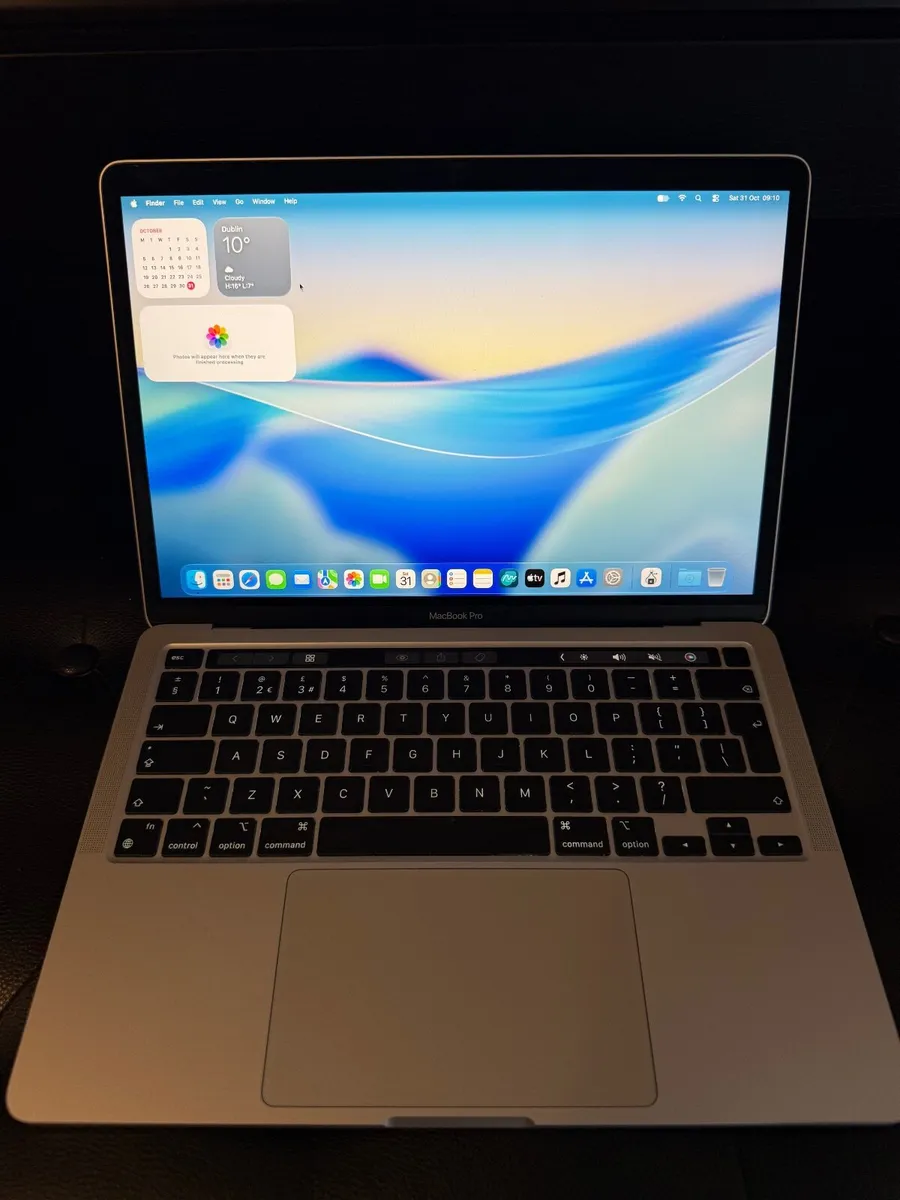 MacBook Pro 13 2020 M1 16GB/512SSD/356c - Image 1