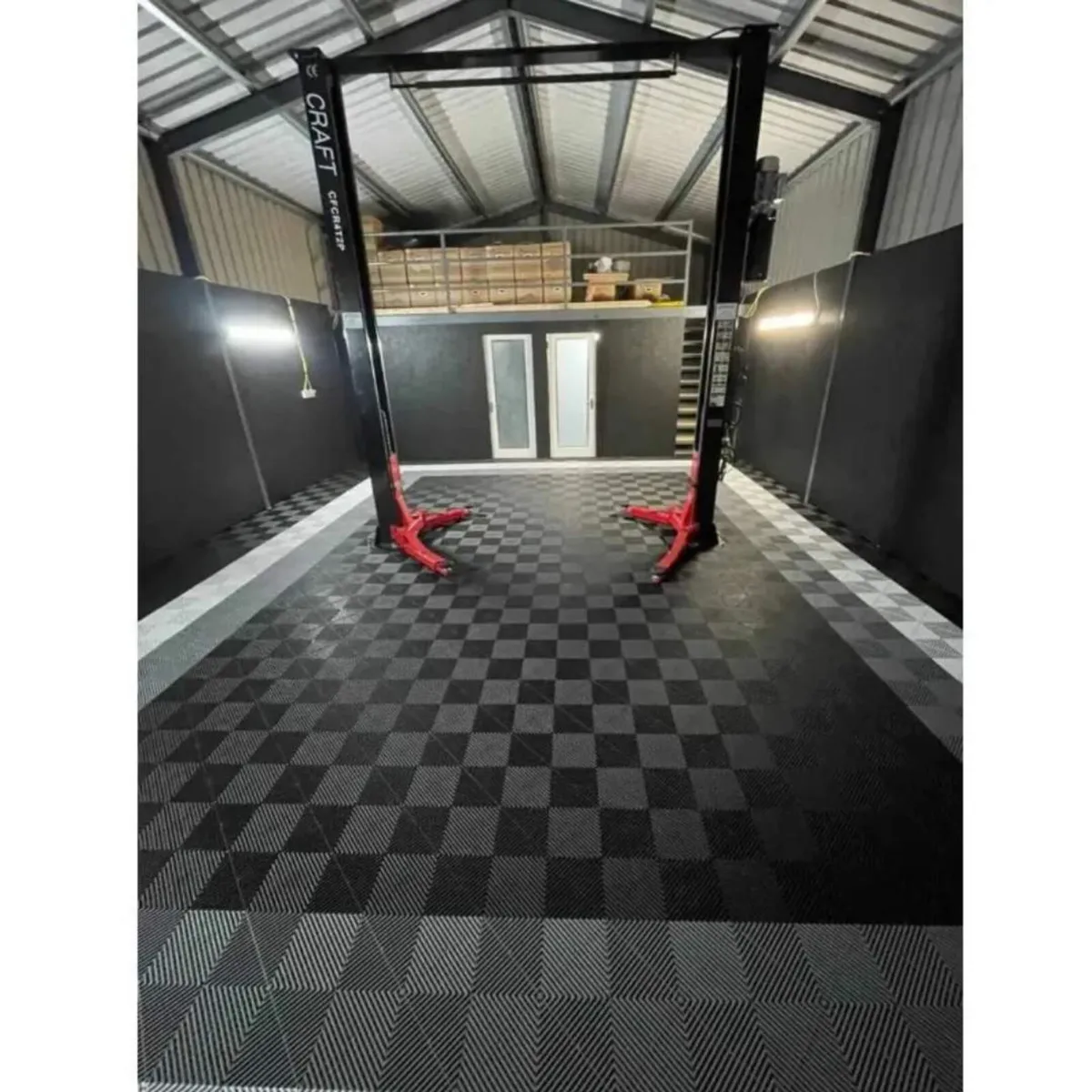 Craft Clear Floor 4 Ton 2 Post Lift 230v - Image 3