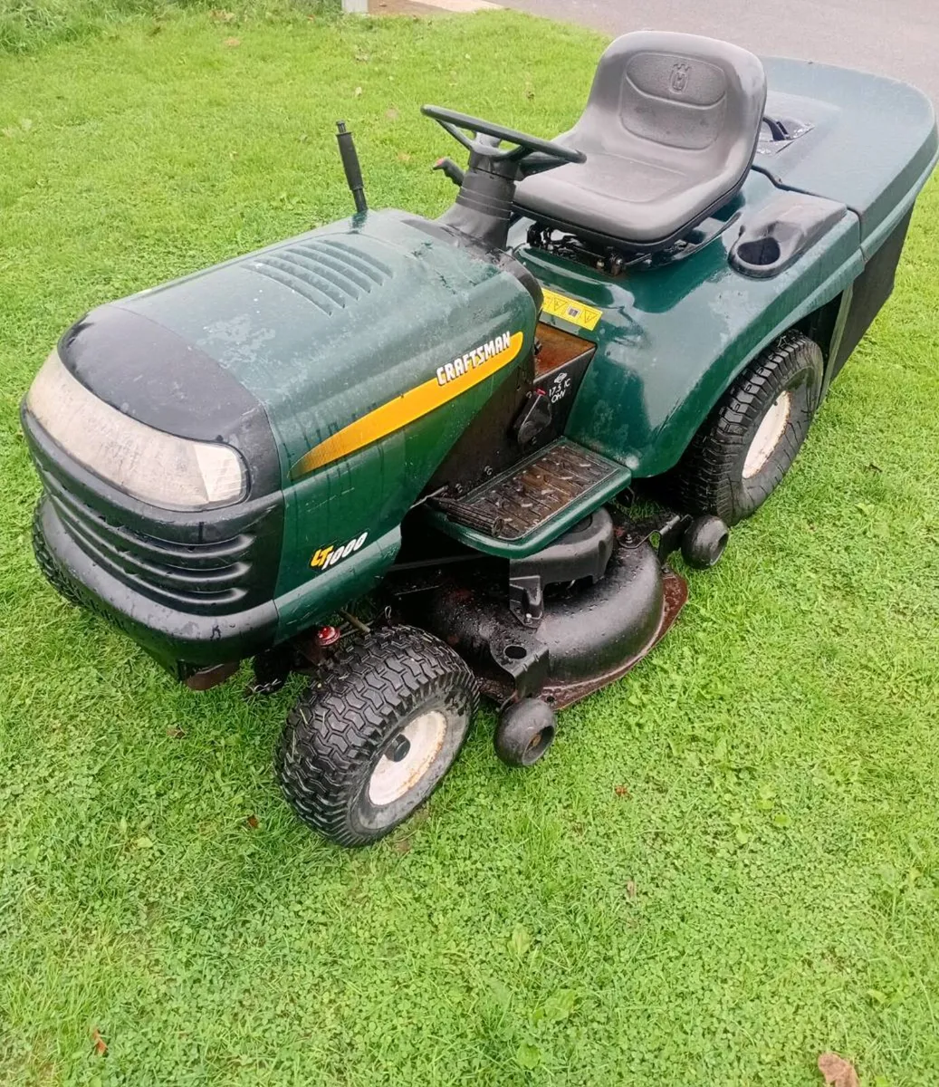 Ride on lawnmower - Image 2