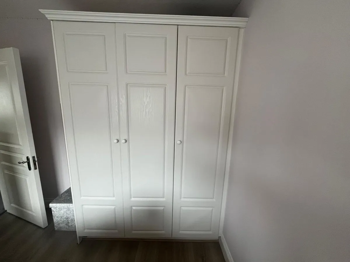 Wardrobes - Image 4