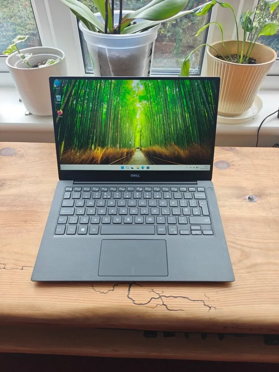 Dell XPS 13-9360 | i7 | 16GB | 256GB | 14" FHD | - Image 1