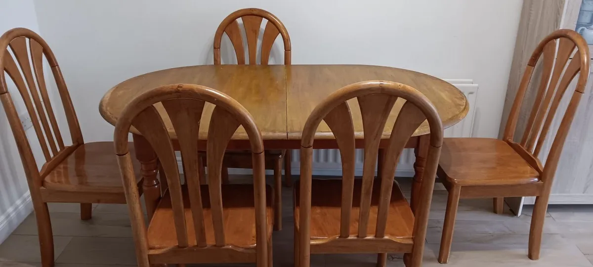 Dining Table with 5 chairs - Image 3