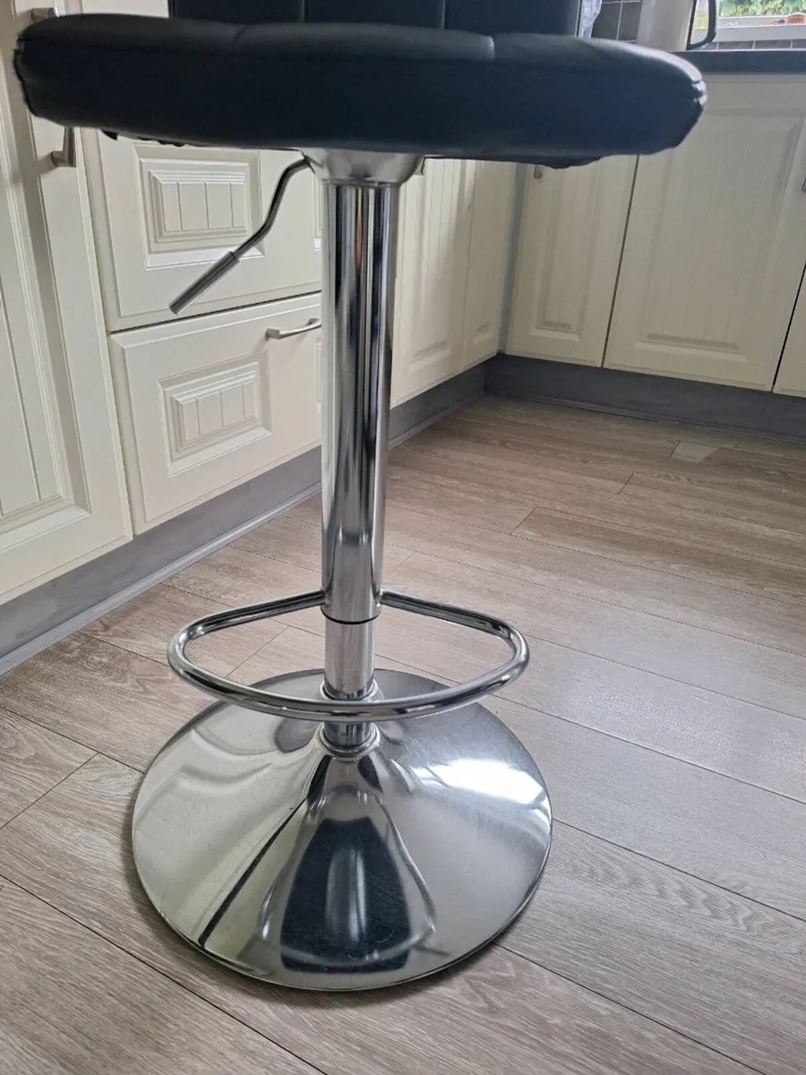 Kitchen bar stools - Image 3