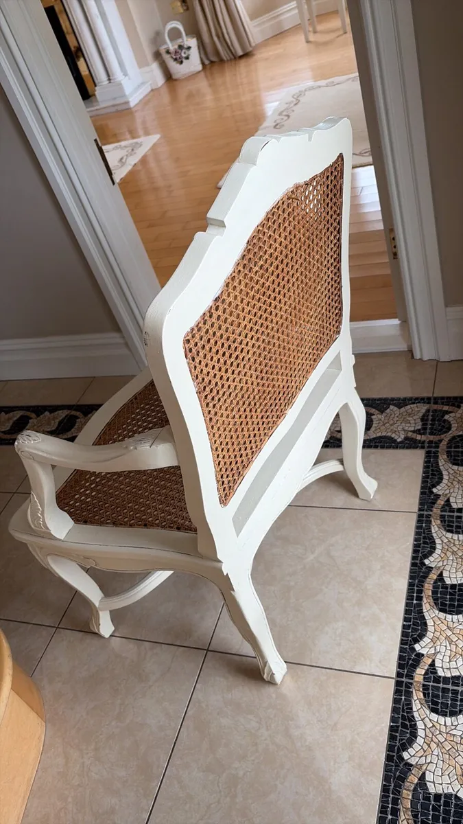 Beautiful chair - Image 1