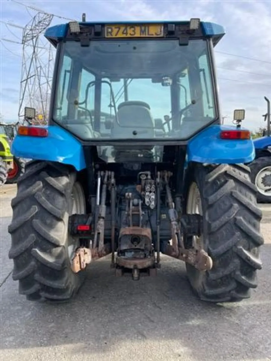 New Holland TS100 - Manual Dual Power - Image 4