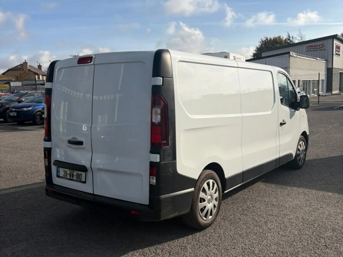 Renault Trafic CHILL VAN - Image 4