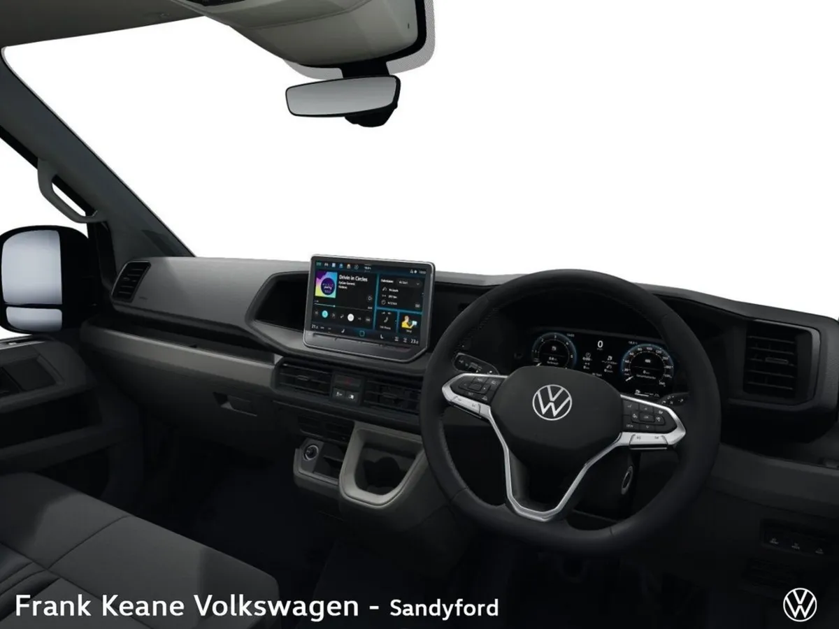 Volkswagen Crafter HIGHLINE AUTO 30 MWB 140BHP *0% - Image 4
