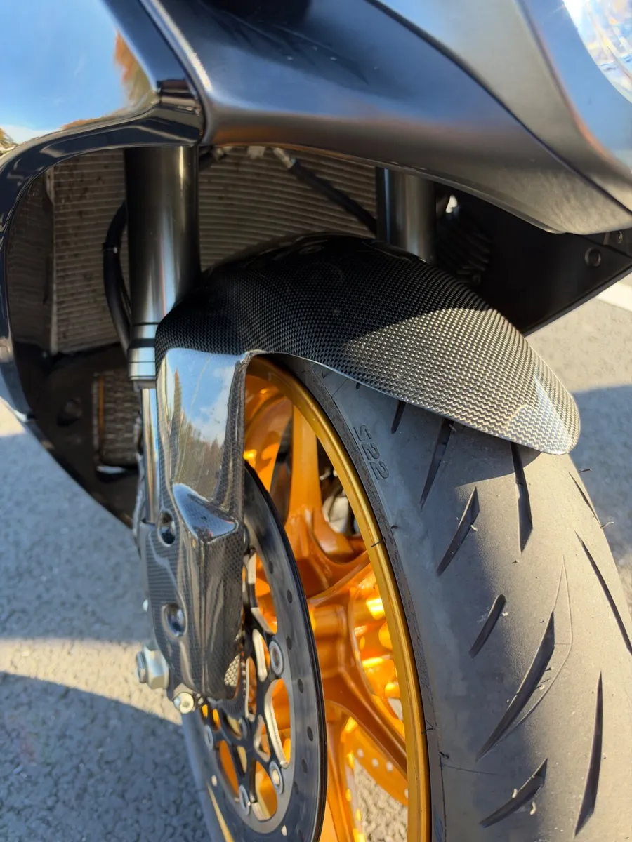 Suzuki GSX-R 1300 Hayabusa **MINT**2024 - Image 2