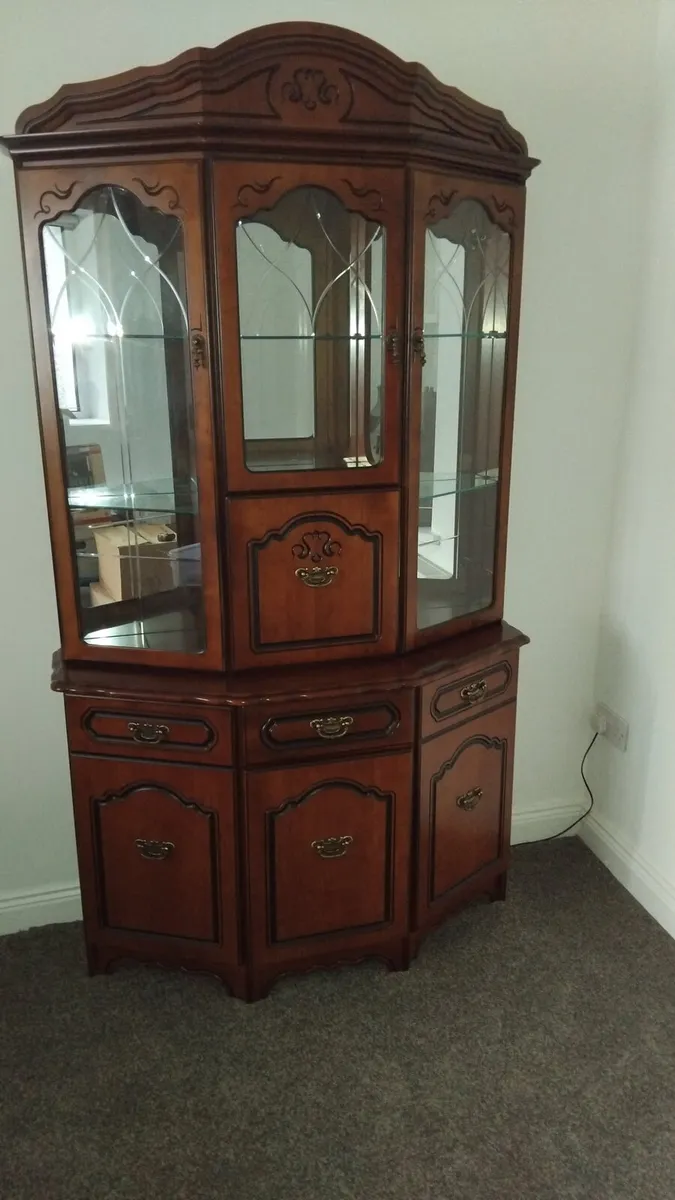 Dining room cabinet - Image 2