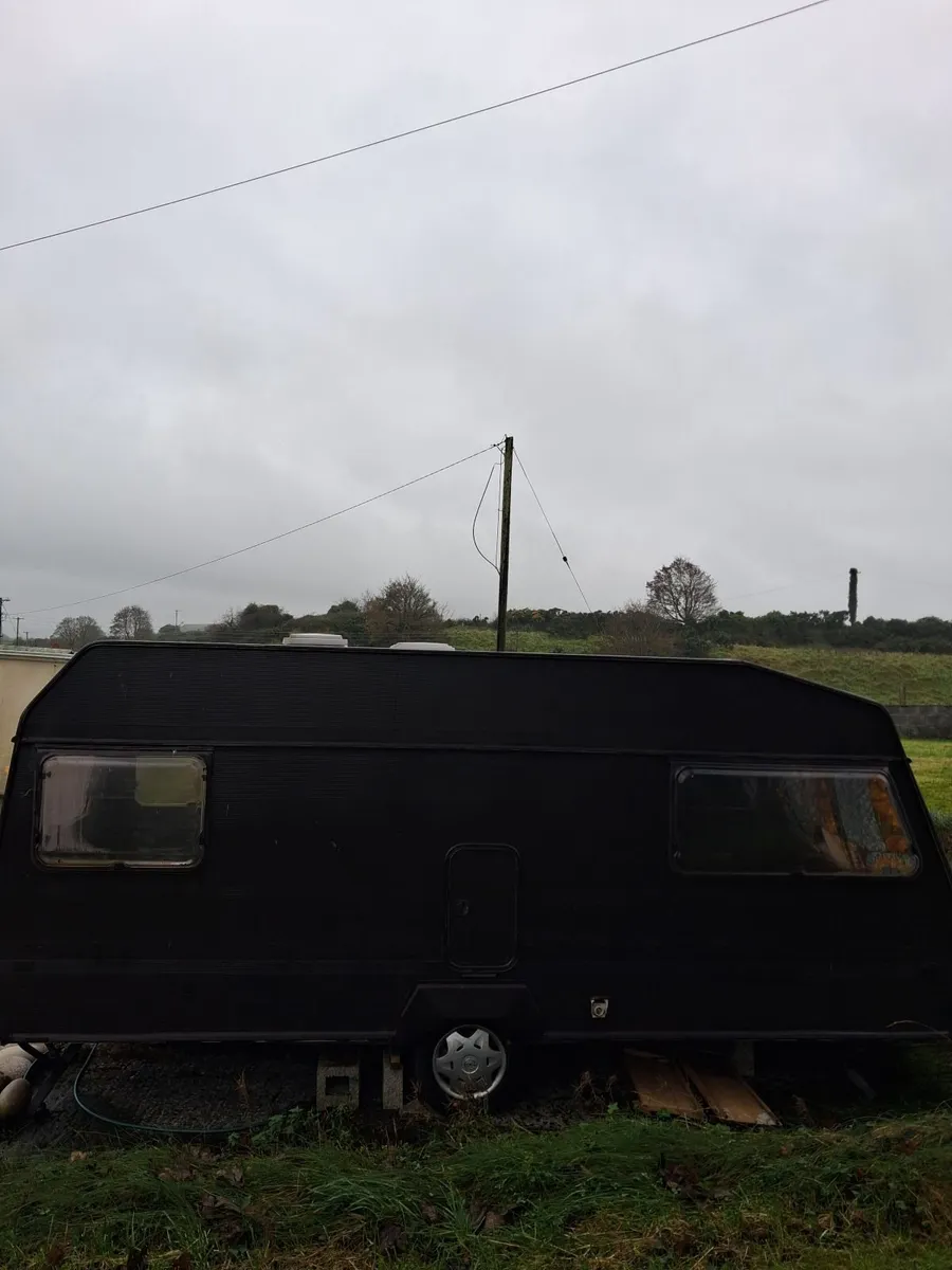 Caravan - Image 3