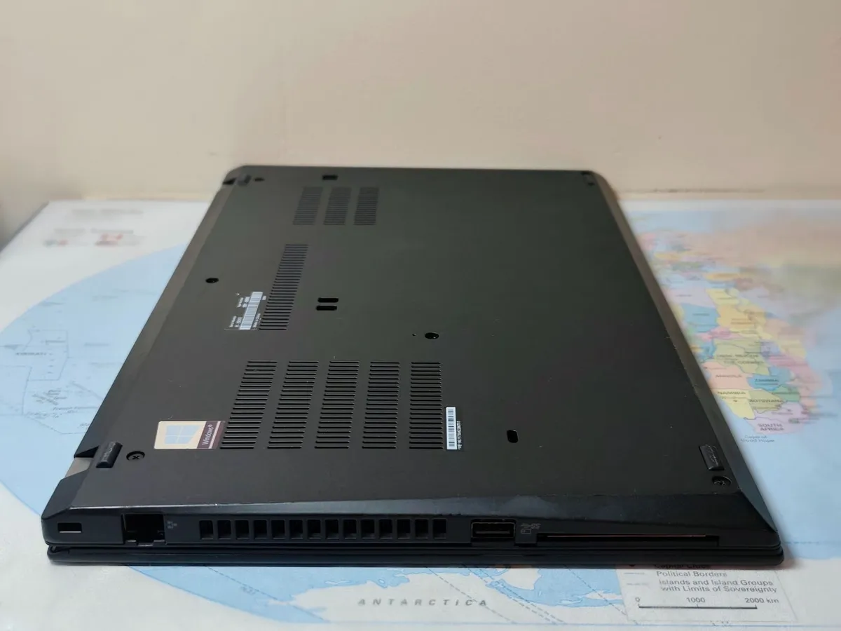 Lenovo ThinkPad T490 – Intel i7 8th Gen | 16GB RAM - Image 2