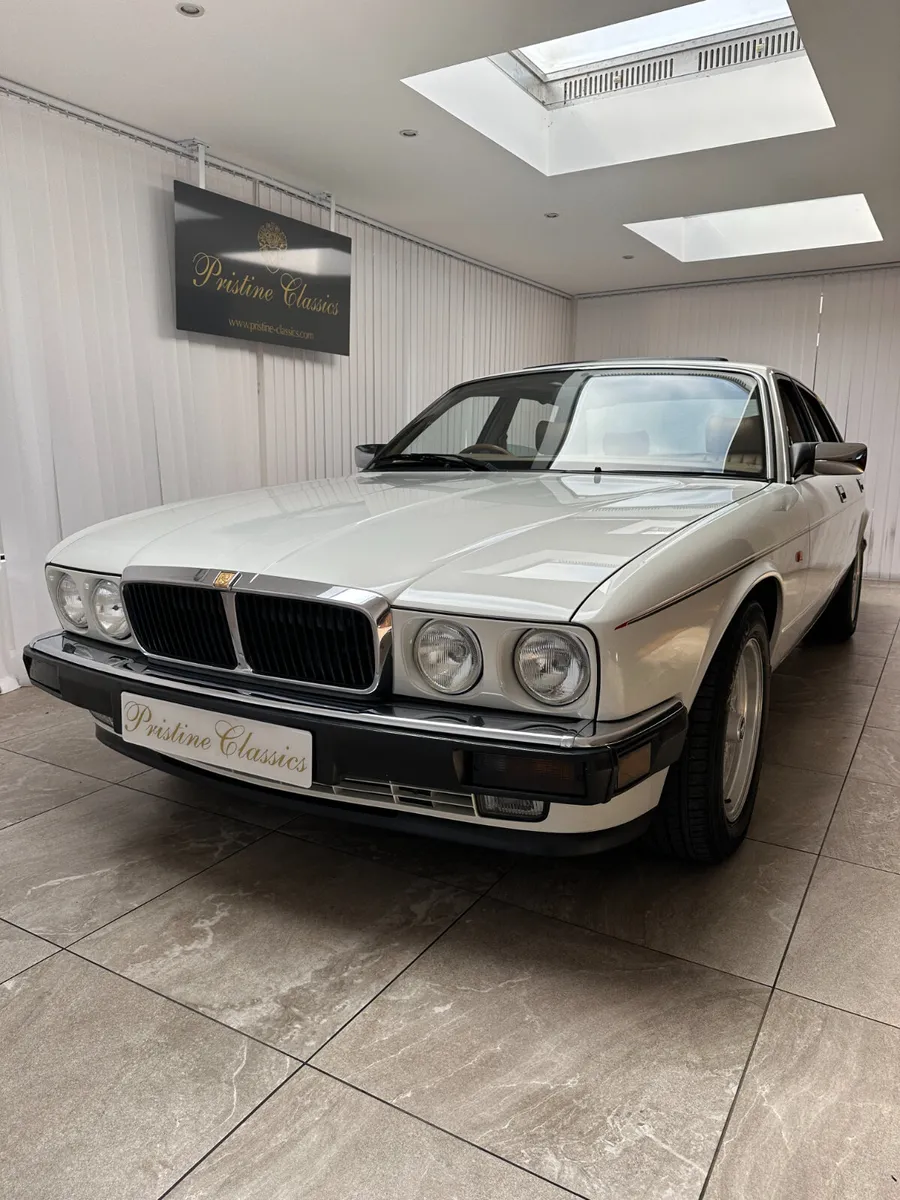 1994 Jaguar XJ81 6.0L V12 – Low Milage and rare - Image 3