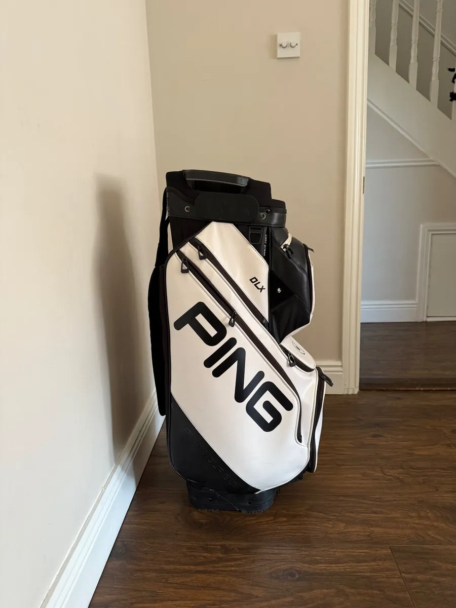 Ping DLX cart bag, white - Image 1